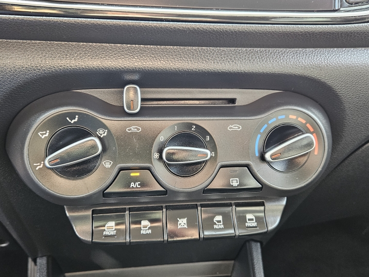 Kia Soluto Soluto Lx 1.4l 5mt Ac - 2225 2023 Usado en Rosselot Usados