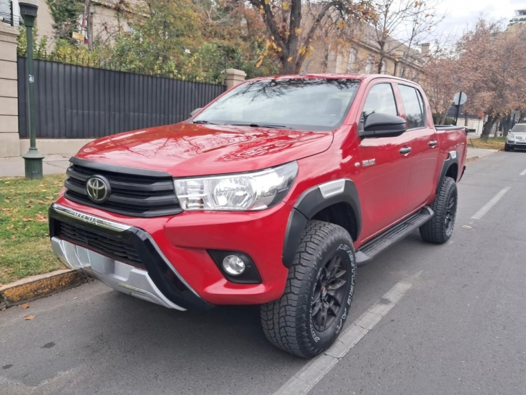 TOYOTA HILUX DX 4X4 2.4 - imagen 1