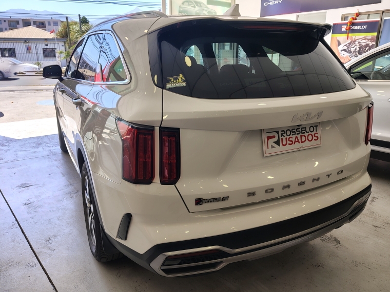 Kia Sorento Sorento 2wd 2.5 Aut 2023 Usado en Rosselot Usados