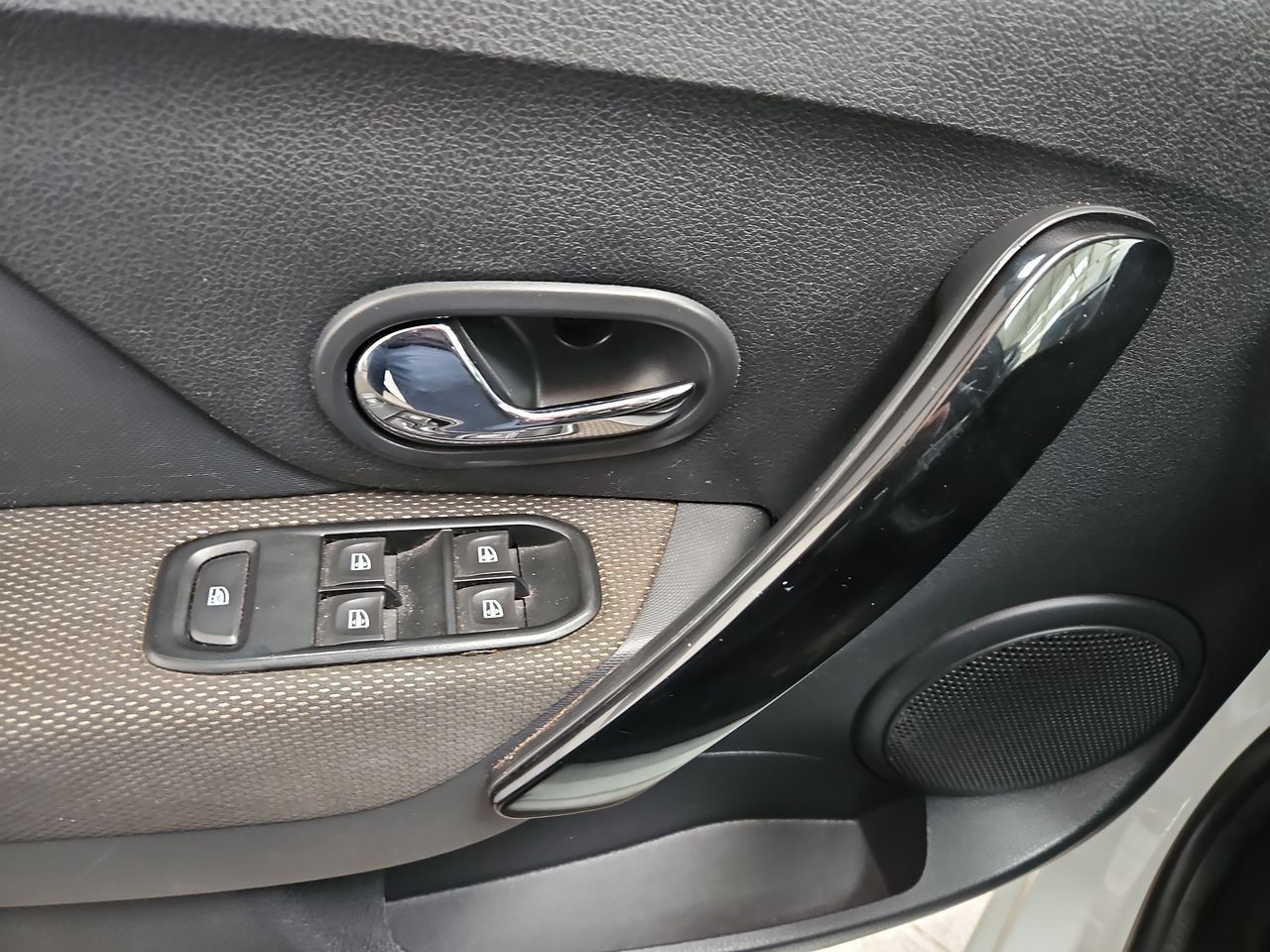 Renault Symbol Symbol Mt 1.6 2022 Usado Usado en Webautos.cl Renault Symbol Symbol Mt 1.6 2022 Usado Usado en Webautos.cl