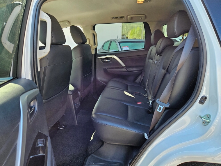 Mitsubishi Montero sport Montero Sport 3.0 Aut 2024 Usado en Rosselot Usados