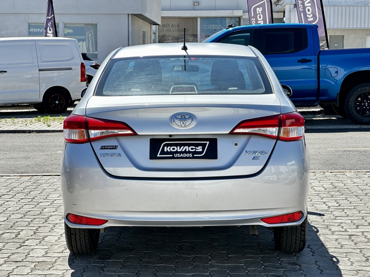 Toyota Yaris 1.5 Sedan Gli E Mt 2022 Usado  Usado en Kovacs Usados
