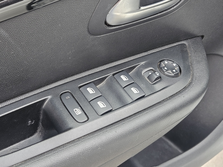 Peugeot 208 Nuevo 208 Style Puretech 75 Mt 1.2 Blanco Euro 6b 2024 Usado en Rosselot Usados