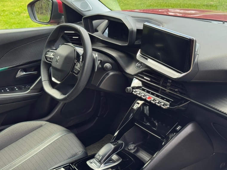 Peugeot 2008 130 Eat8 2021 Usado en G Autos Automotriz - G Autos