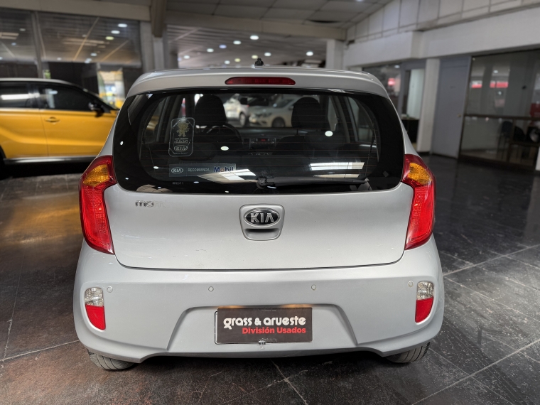 Kia Morning Ex 1.2l 5mt S/ac 2015  Usado en Grass & Arueste