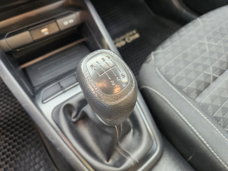 Kia Rio 5 Ex Full 6mt 1.4 2023 Usado  Usado en Kovacs Usados