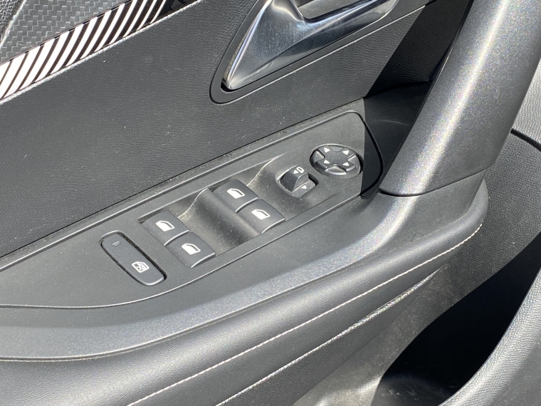 Peugeot 2008 2008 Allure 1.2 Mec 2024 Usado en Rosselot Usados