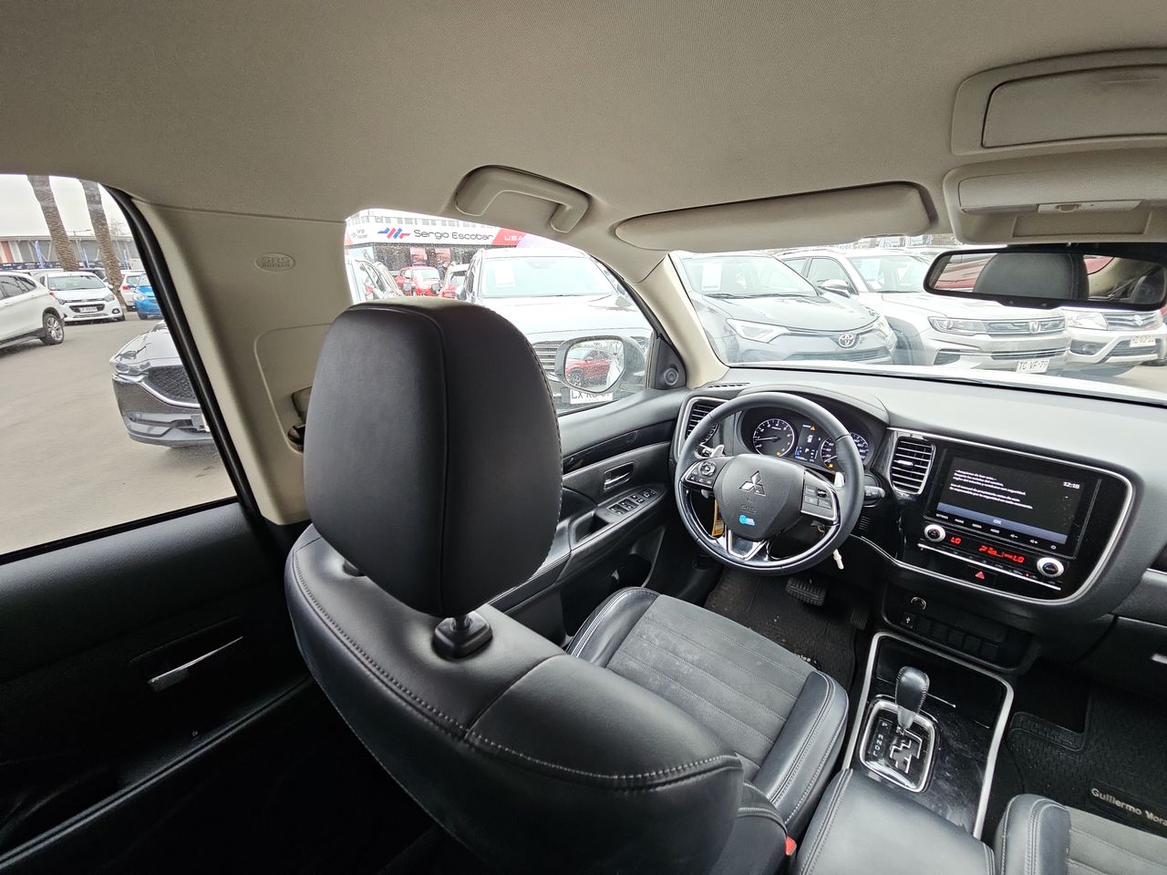 Mitsubishi Outlander Outlander 4x4  2.4  Aut 2022 Usado en Usados de Primera - Sergio Escobar