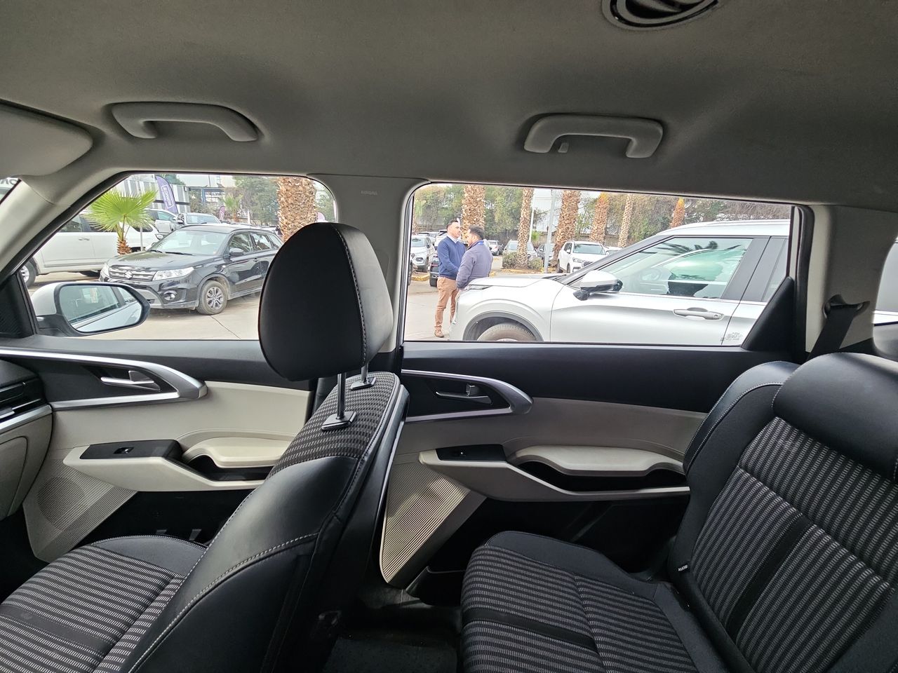Kia Carens Carens Ex 1.4 Aut 2024 Usado en Usados de Primera - Sergio Escobar