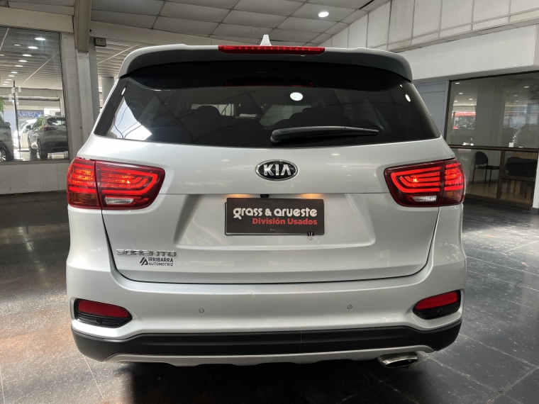 Kia Sorento Ex 2.4l Gsl Aut 2wd 2019  Usado en Grass & Arueste Usados