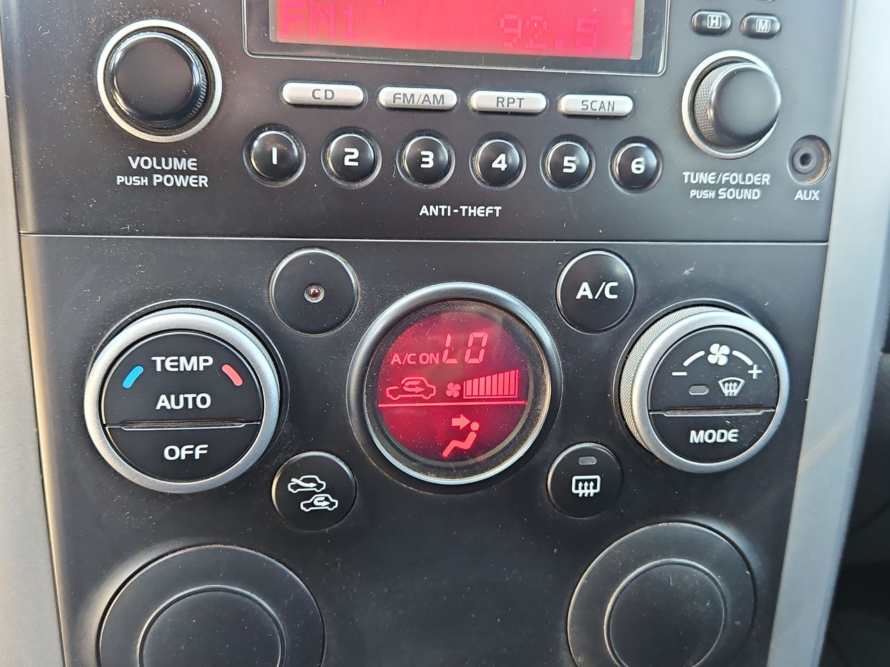 Suzuki Grand nomade Grand Nomade Glx Sport  2.4 2015 Usado  Usado en Webautos.cl