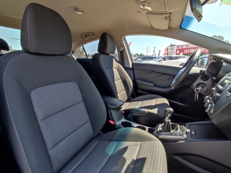 Kia Cerato Cerato 5 Ex 1.6 Mt 2018 Usado en Rosselot Usados