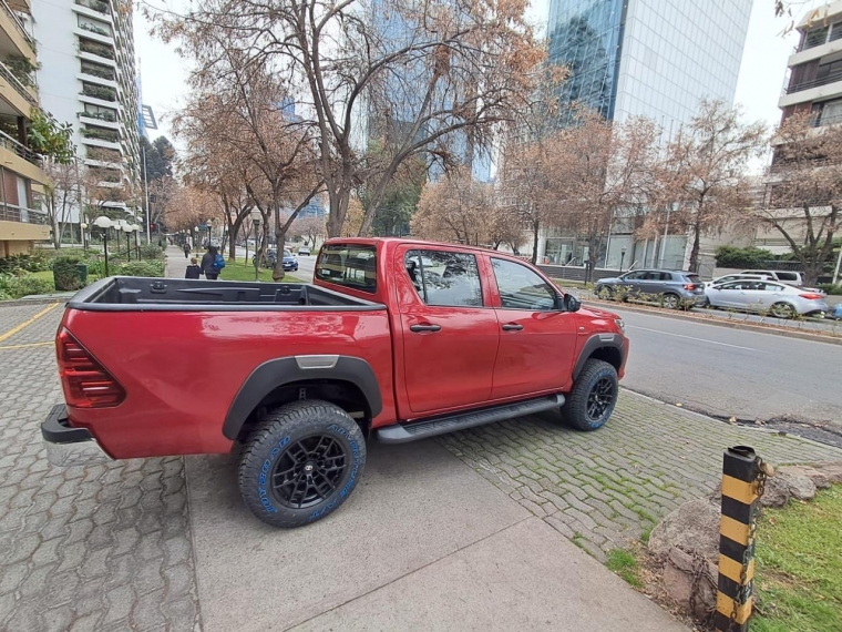 TOYOTA HILUX DX 4X2 2.4 - imagen 11