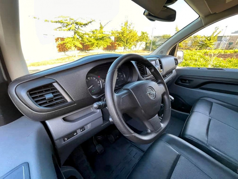 Opel Vivaro Td 150 2.0 Mt 2021  Usado en Automarket Chile