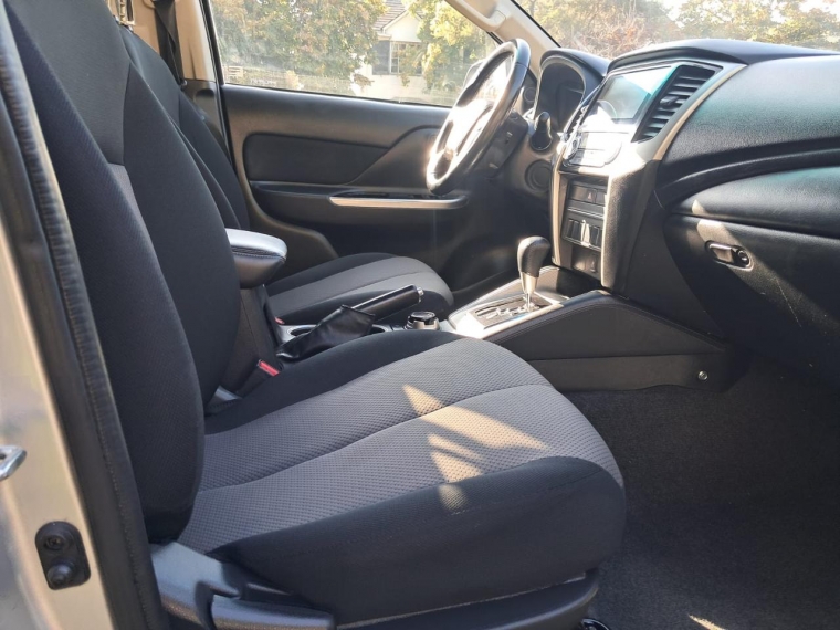 Mitsubishi L200 Dakar 4x4 2.4 Aut 2021 Usado Usado en Webautos.cl Mitsubishi L200 Dakar 4x4 2.4 Aut 2021 Usado Usado en Webautos.cl