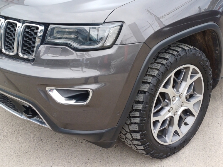Jeep Grand cherokee Grand Cherokee Ltd 4x4 3.6 Aut 2021 Usado en Rosselot Usados