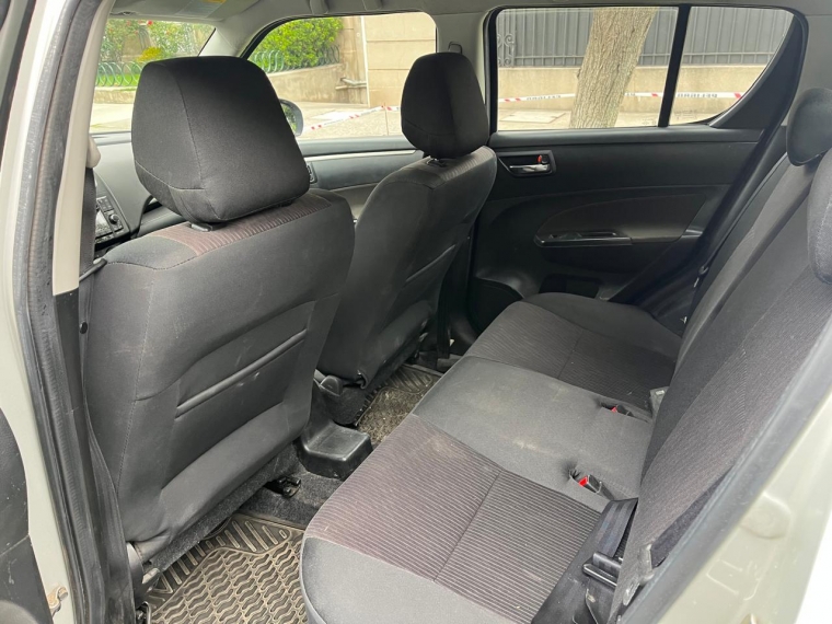 Suzuki Swift Gl Hb 1.2 2017  Usado en GT Autos