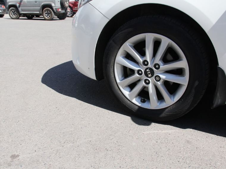 Kia Cerato 5 5 2017 Usado  Usado en Webautos.cl