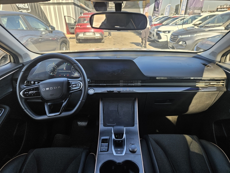 Omoda C5 — foto 9 de 21