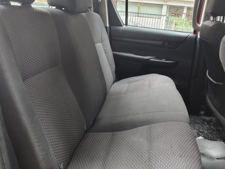 TOYOTA HILUX DX 4X2 2.4 - imagen 20