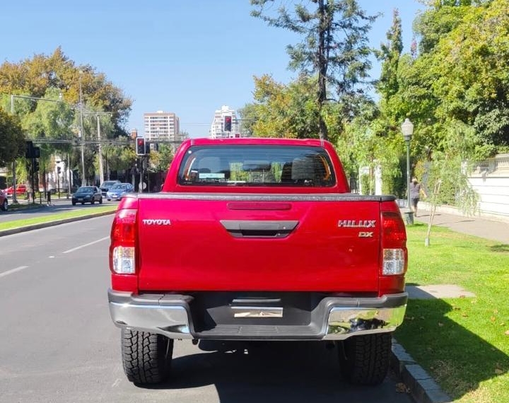 Toyota Hilux Dx 4x4 2.4 2022  Usado en Autos
