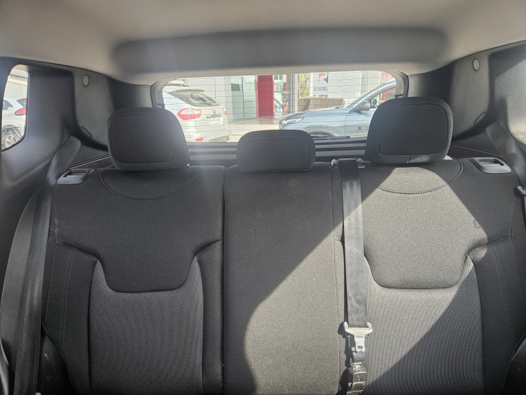 Jeep Renegade Renegade Sport 1.8 2023 Usado en Rosselot Usados