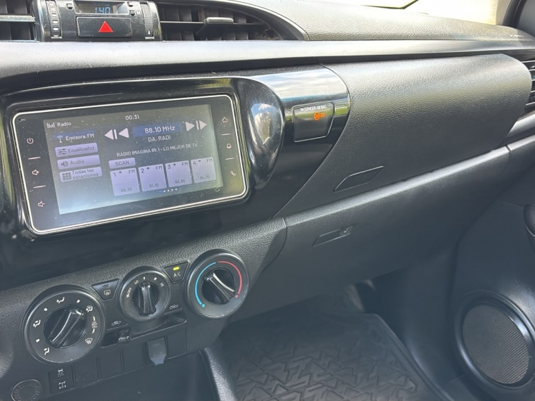 Toyota Hilux Dcab Dx 4X2 2.4Cc — foto 8 de 11