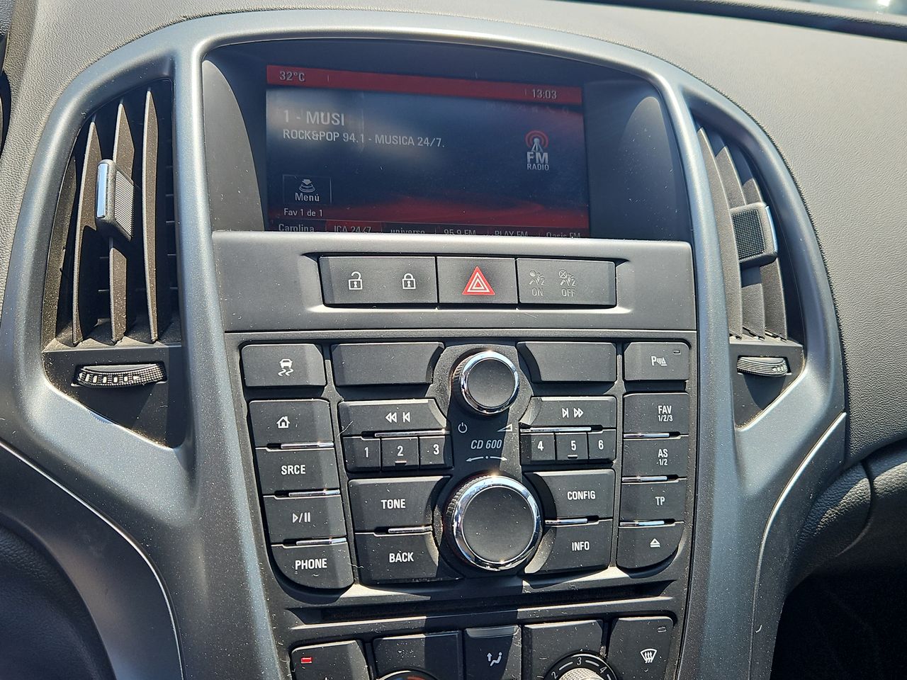 Opel Astra Astra Gtc Enjoy 1.6 2016 Usado en Usados de Primera - Sergio Escobar