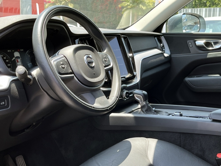 Volvo Xc60 T6 Plus 2.0 4wd 2021 Usado Usado en BMW Premium Selection Volvo Xc60 T6 Plus 2.0 4wd 2021 Usado Usado en BMW Premium Selection