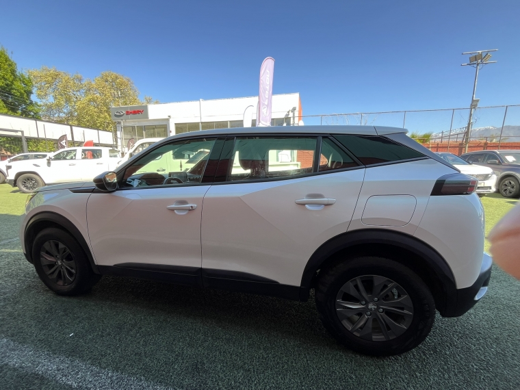 Peugeot 2008 — foto 2 de 22