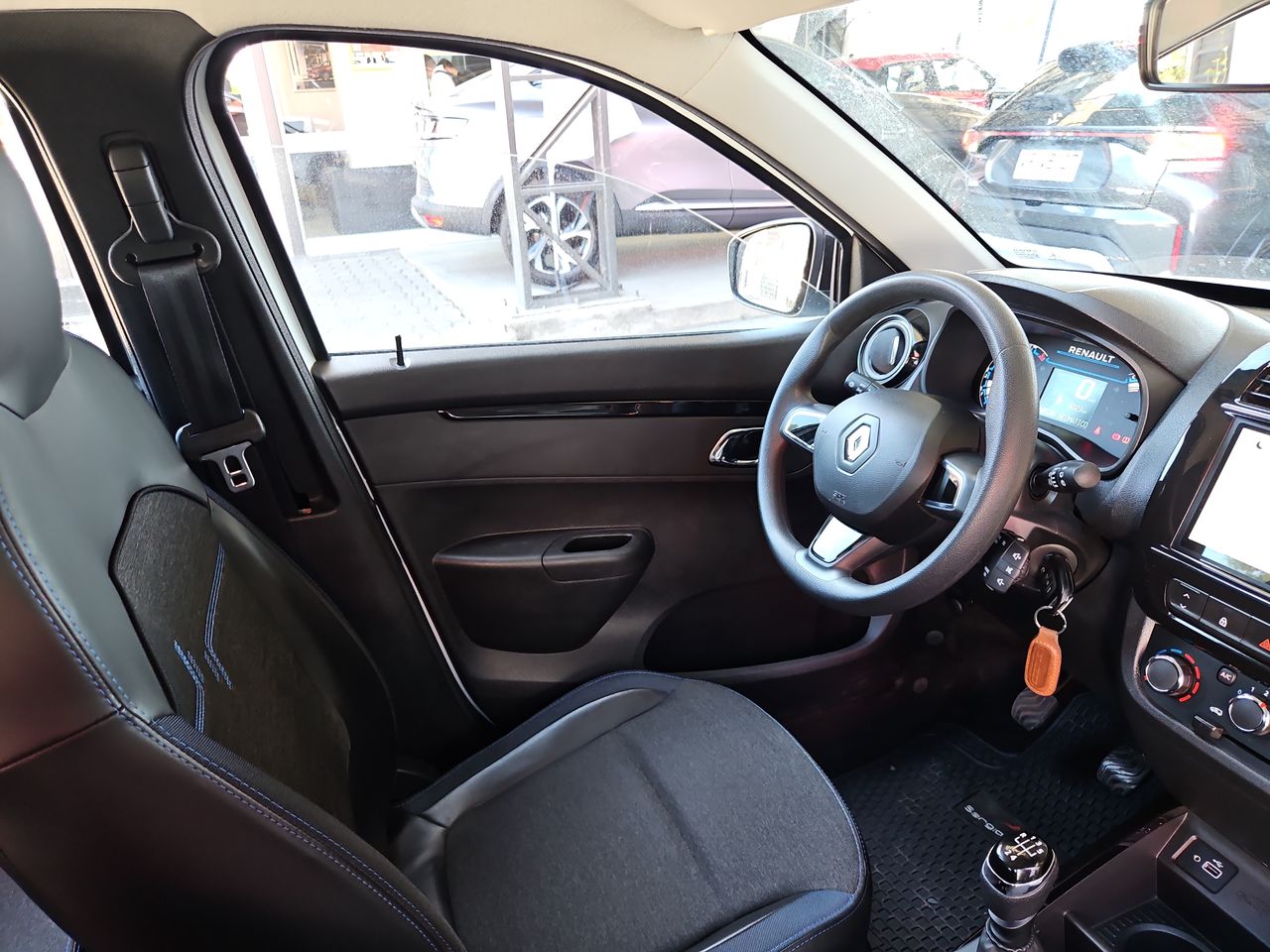 Renault Kwid Kwid Hb Mt 1.0 2023 Usado en Usados de Primera - Sergio Escobar