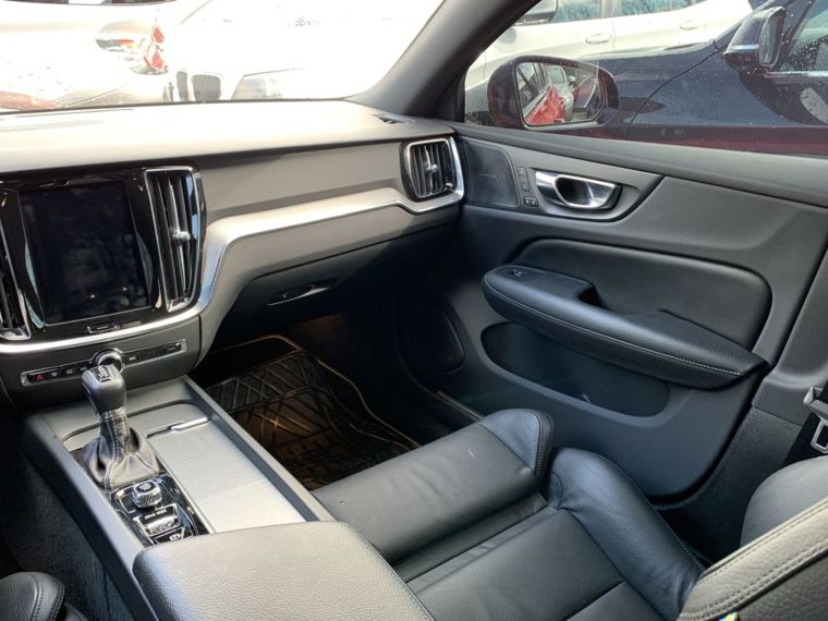 Volvo S60 2.0 T4 R-design At 4p 2021 Usado  Usado en Webautos.cl