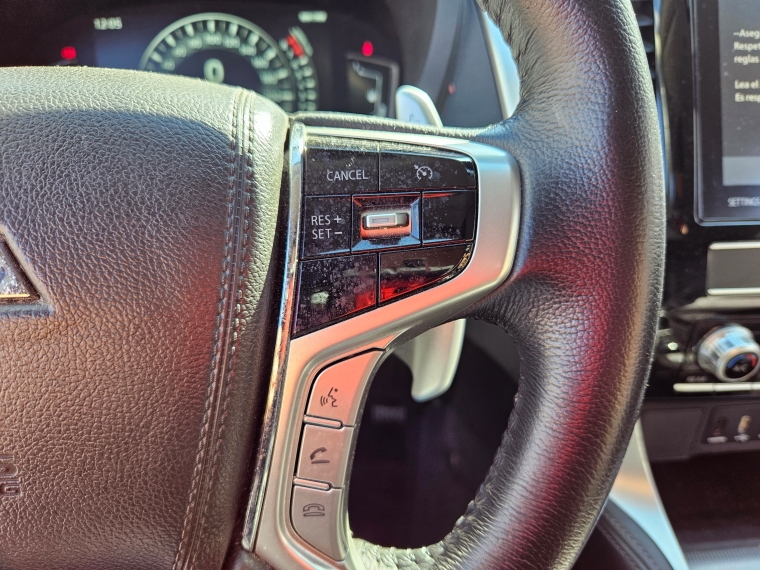 Mitsubishi Montero sport Montero Sport 3.0 Aut 2024 Usado en Rosselot Usados