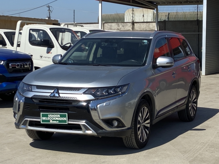 Mitsubishi Outlander Outlander 4x2 At Glx 2.0 2022 Usado en Rosselot Usados