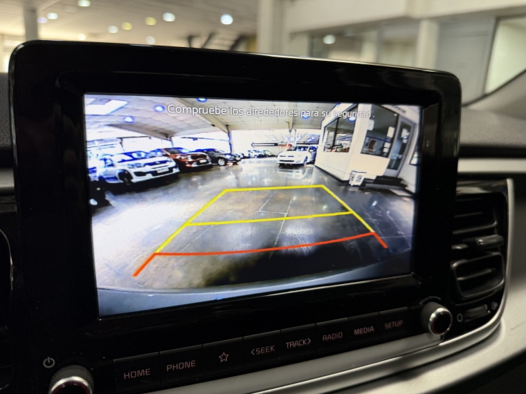 Kia Rio 4 Ex 1.4l 6mt Ci Full 2024  Usado en Grass & Arueste