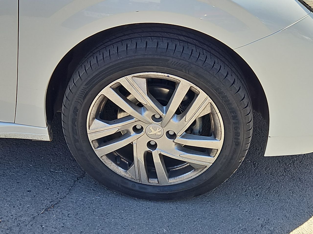 Peugeot 208 208 Puretech 75 Mt 1.2 2023 Usado en Usados de Primera - Sergio Escobar