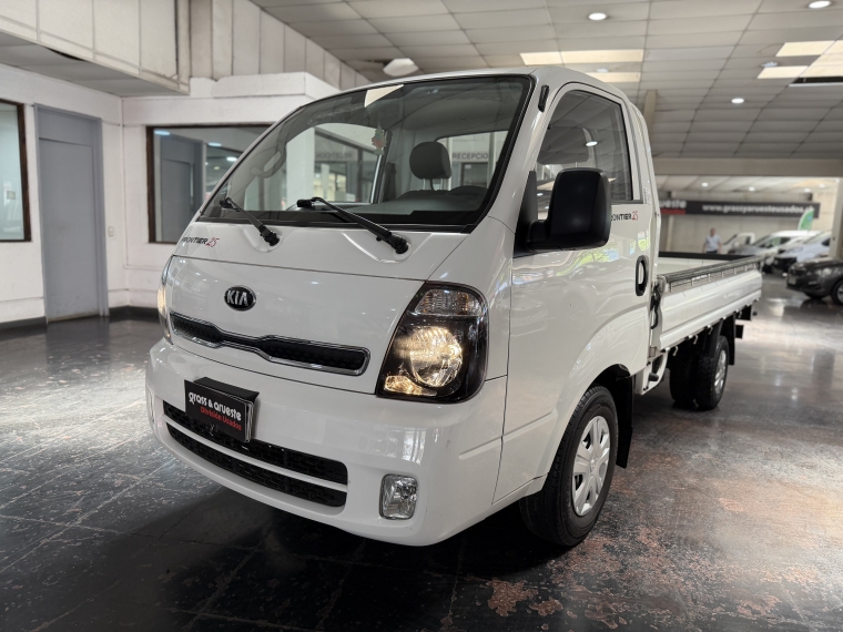 Kia Lx 2.5 P/up 6mt 2022  Usado en Grass & Arueste