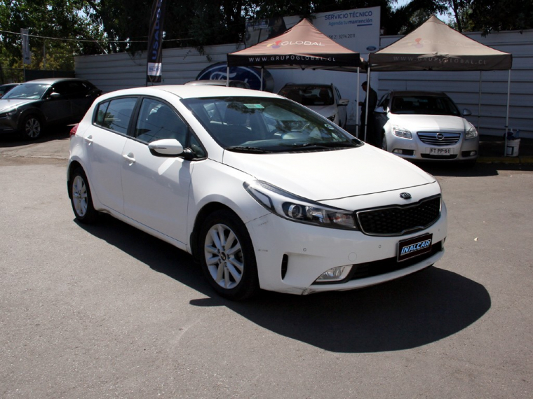 Kia Cerato 5 5 2017 Usado  Usado en Webautos.cl