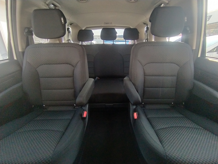 Ssangyong Stavic 2.0 Rd 301 Std Mt Diesel 2019 Usado  Usado en Kovacs Usados