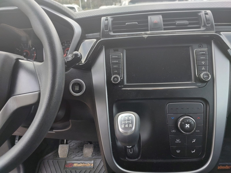 Mahindra Kuv100 1.2 Deluxe Mt 2022 Usado  Usado en Webautos.cl