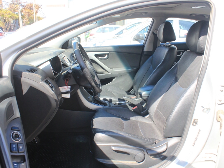 Hyundai Elantra Elantra Gls Full 1.8 Aut 2014 Usado en Rosselot Usados