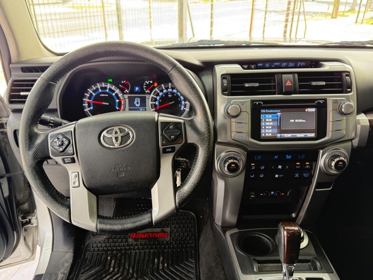 Toyota 4runner Limited 4x4  4.0 Aut 2014 Usado en Automotriz Olea Flaño