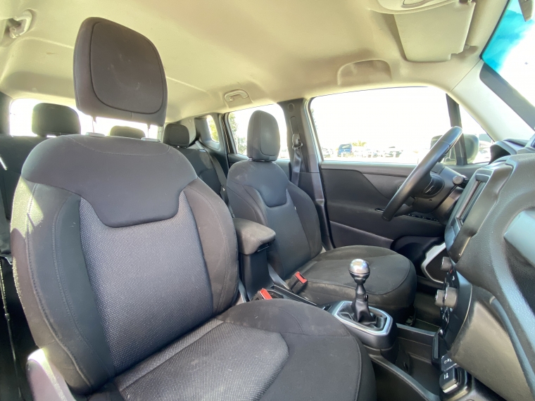 Jeep Renegade Renegade Sport 1.8 2022 Usado en Rosselot Usados