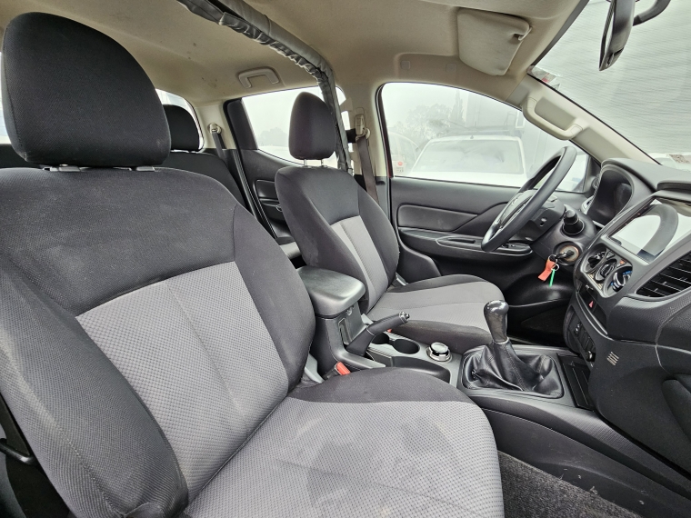Mitsubishi L200 Katana Crt 4x4 2.4 2023 Usado  Usado en Autoselect Usados
