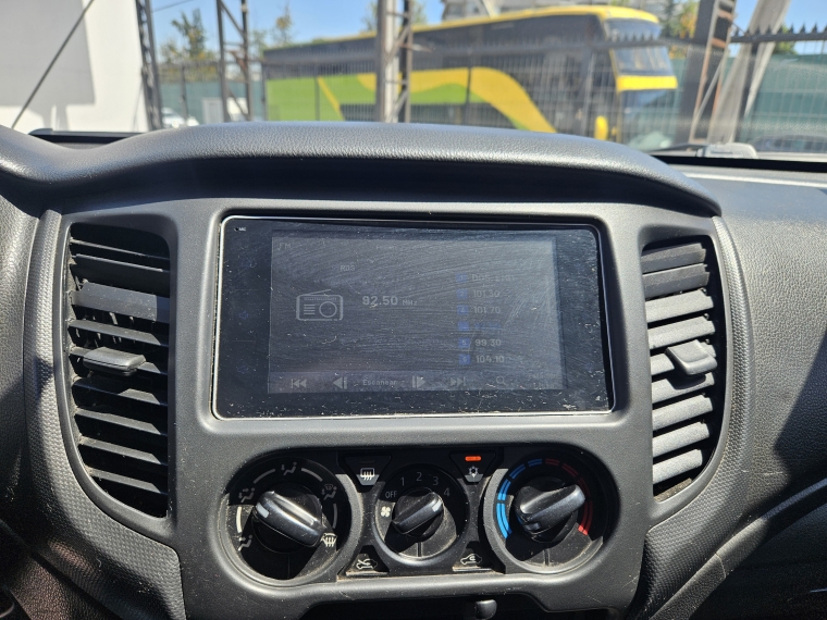 Mitsubishi L200 L200 Work Cr Wf 2.4 2022 Usado en Rosselot Usados