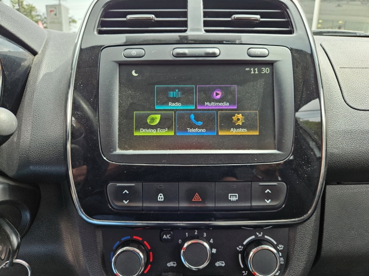 Renault Kwid — foto 14 de 14