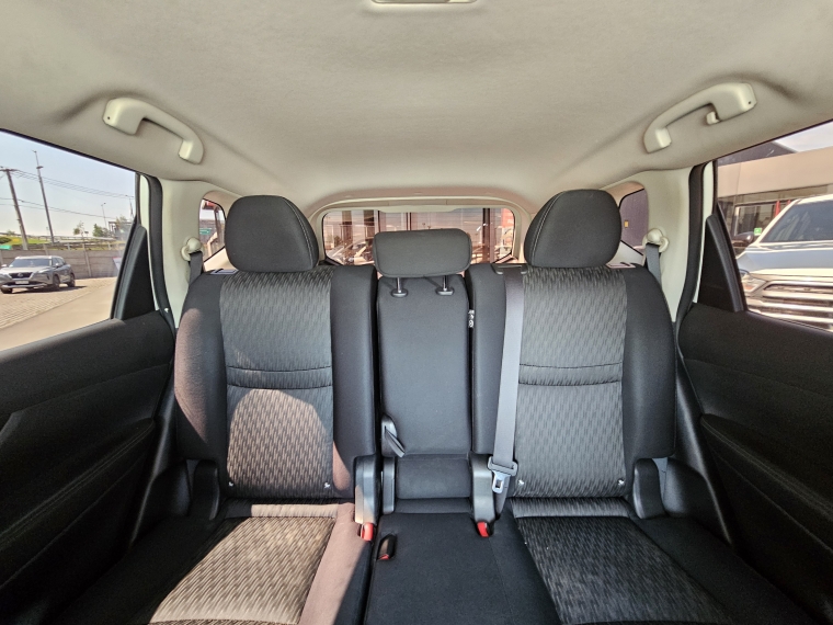 Nissan X-trail 2.5 Sense 2row At 4x4 2023 Usado  Usado en Kovacs Usados