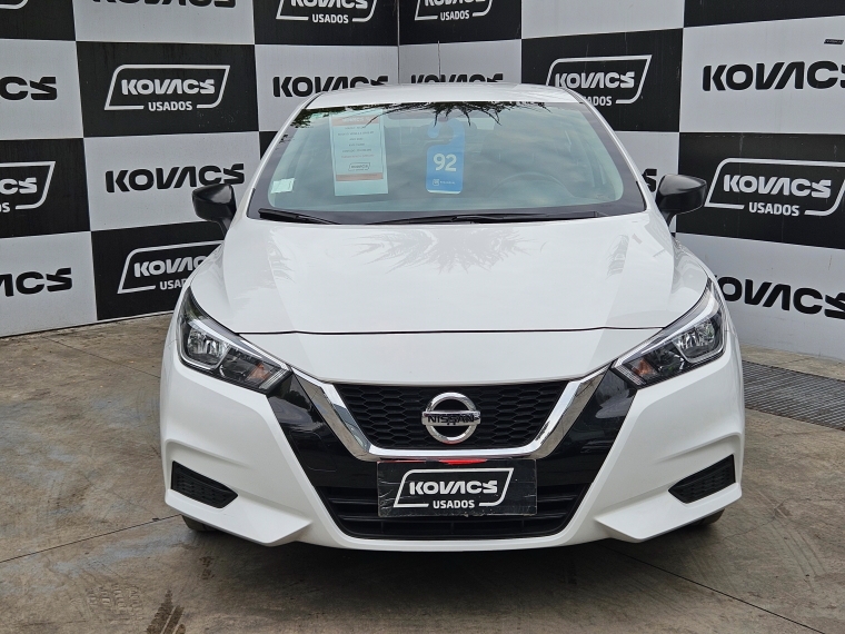 Nissan Versa 1.6  Sense  Mt 2023 Usado  Usado en Kovacs Usados