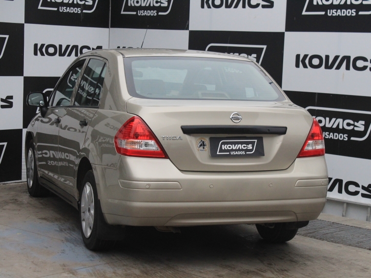 Nissan Tiida 1.6  Sedan  Mt 2015 Usado  Usado en Kovacs Usados