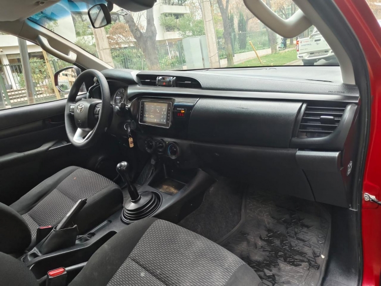 TOYOTA HILUX DX 4X2 2.4 - imagen 13